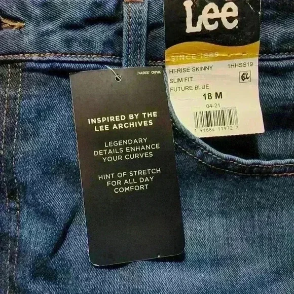 Lee Women's Heritage High Rise Skinny Jean Size 4M, 8M, 18M, 20M Blue Dark Wash - Picture 7 of 8